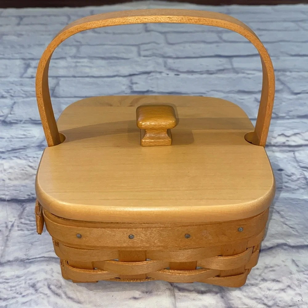 2002 Longaberger Tarragon Booking Basket (11830)